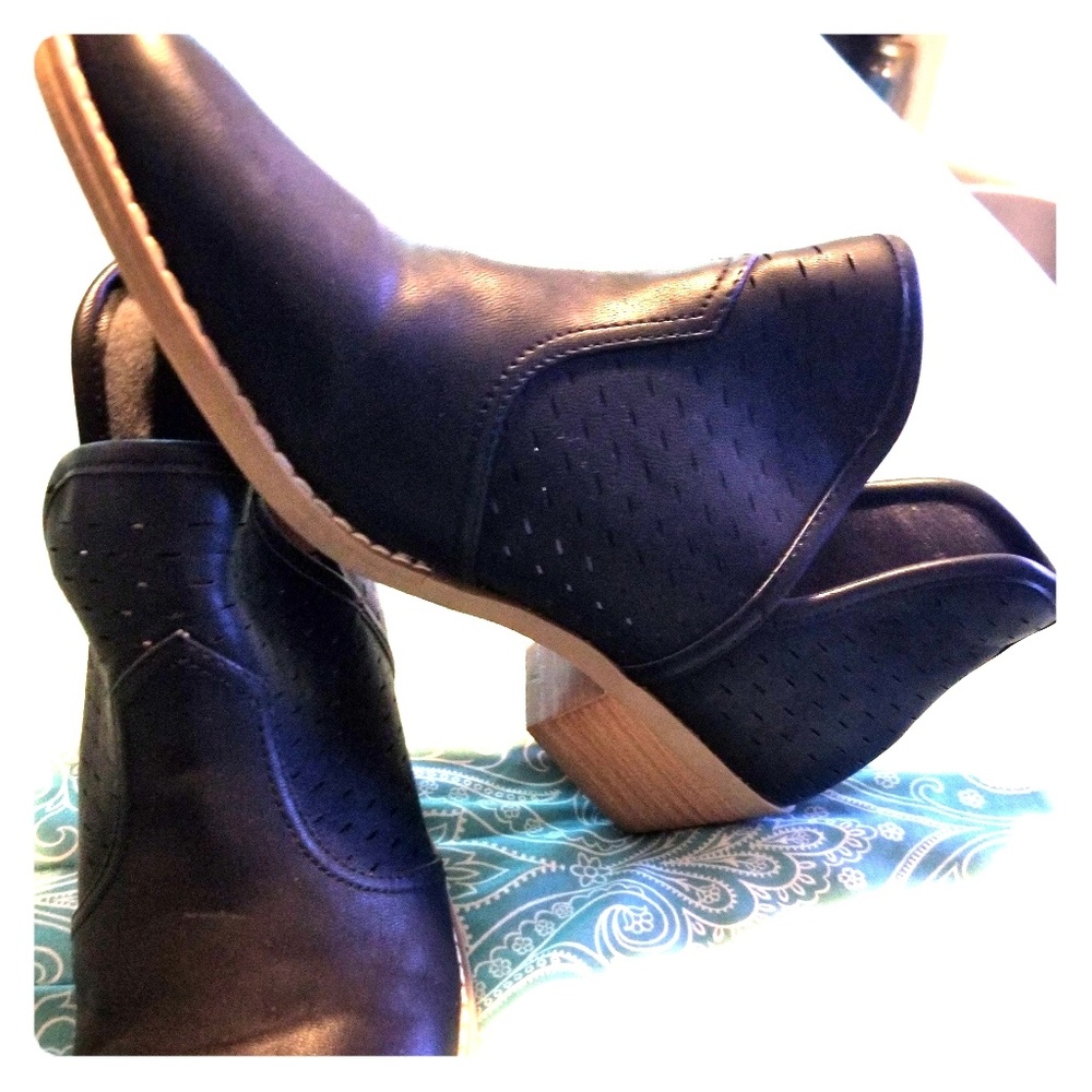 Black leather ankle boots